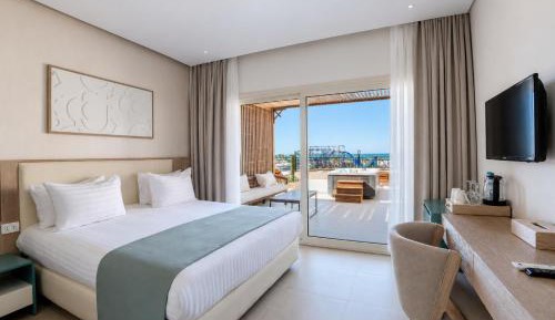 Executive Jacuzzi Suite