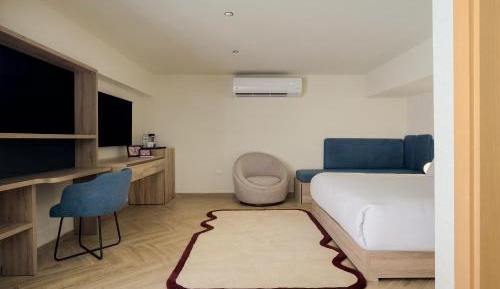 Studio with Sofa Bed