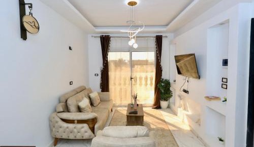 Two-Bedroom Deluxe Apartment with Balcony