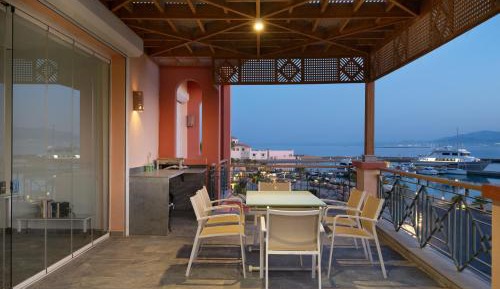Three-Bedroom Apartment with Sea View