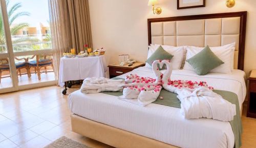 Honeymooner Room