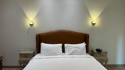 King Room with Spa Bath