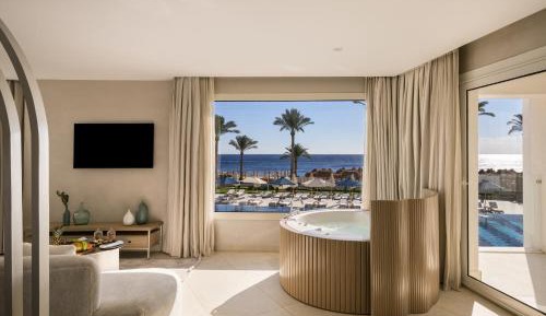 Executive Jacuzzi Suite - Posh Club