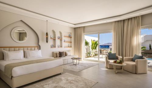 Executive Pool Suite - Posh Club