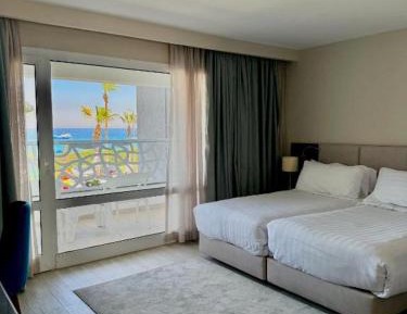 Double Room with Balcony and Sea View