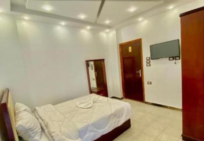 Single Room with Mountain View