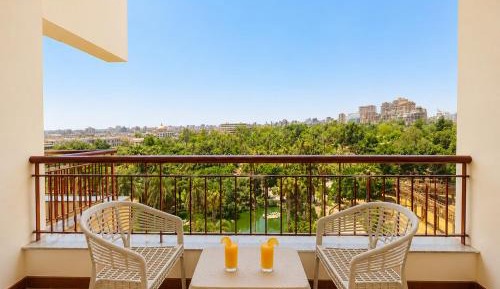 Junior Suite with Garden View