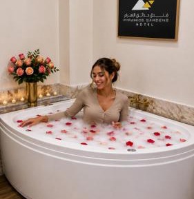 Deluxe Suite with Spa Bath
