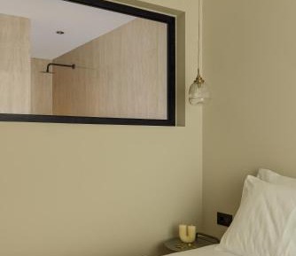 One-Bedroom Deluxe Apartment