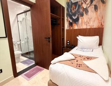 Deluxe Single Room