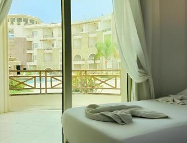 Studio with Balcony
