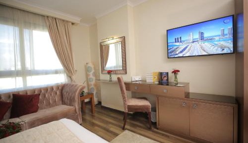 Superior Family Room