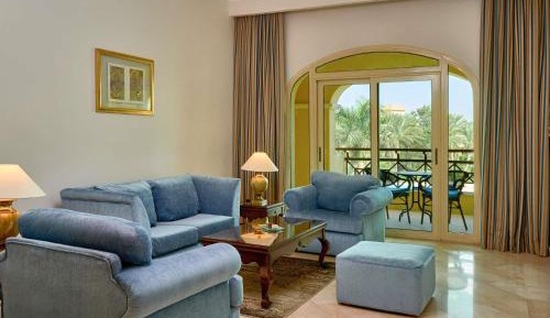 Junior Suite with Pool View