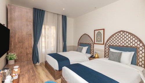 Standard Twin Room