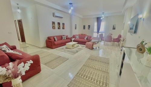 Four-Bedroom Luxury Apartment