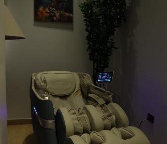 Two-Bedroom Deluxe Apartment with Balcony