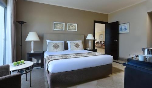  Junior Suite Queen Bed Sea View