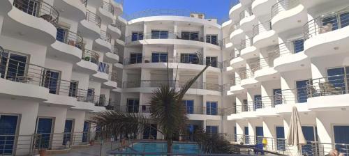 Studio Apartment with Balcony