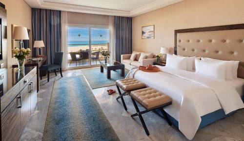 Deluxe Room with Pool and Sea View