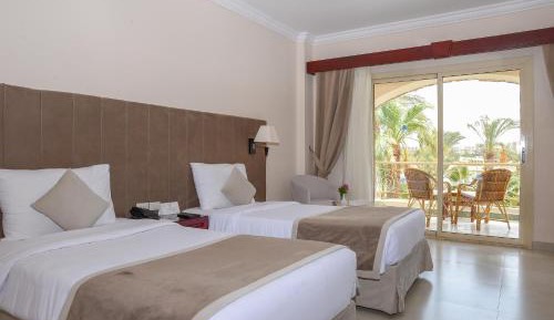 Deluxe Double or Twin Room with Beachfront