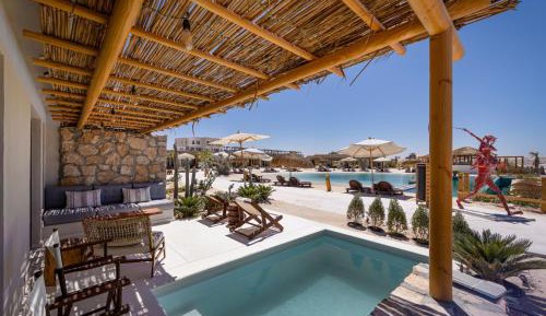 Swim Up Suite