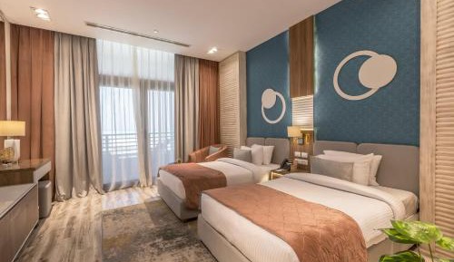 Deluxe Room Lake View