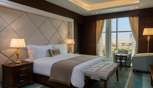 New Capital Suite, 1 Bedroom Suite, 1 King, Garden view