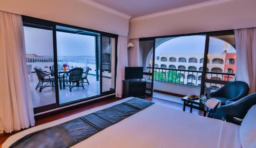 Superior Deluxe Double or Twin Room 