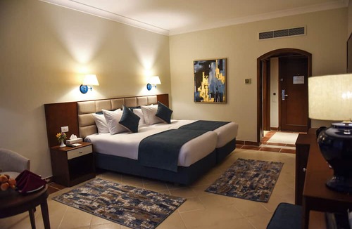 Ras Nasrani Hotel | Ivy Cyrene Island Aqua Park Resort