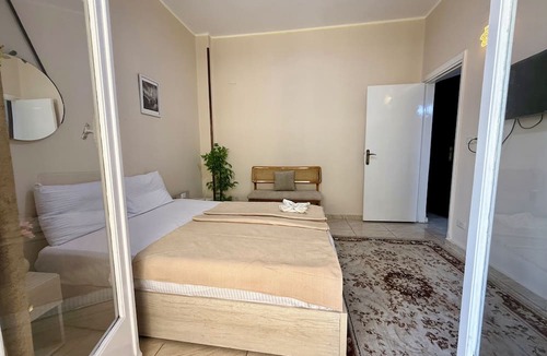 Qasr an-Nil Apartment | Downtown Cairo Sweet Home