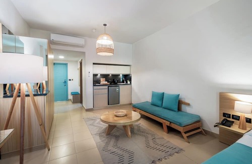 Sakkala Hotel | Redcon Suites