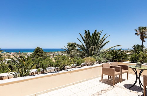 Xiro Chorio Villa | Palm Hill Villa, Royal Retreat - Walking distance to Beach, 130m2 private pool