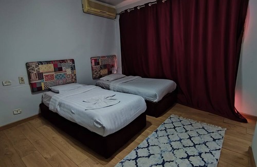 Qasr an-Nil Hotel | Invitation Hotel