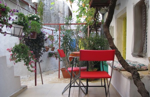 Sinarades Apartment | Traditional house Village near relax-beach Shops Country-walks near Corfu town
