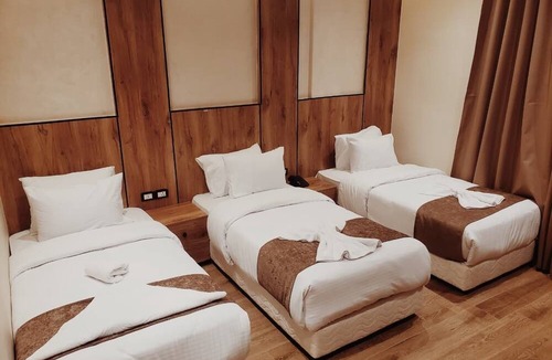 Abdin Hotel | white swan hotel