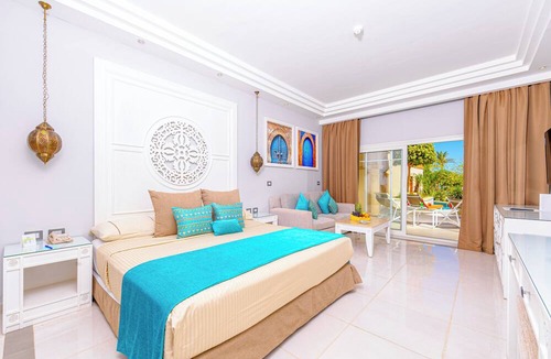 Al Mamsha El Seyahi Hotel | Grand Palace Couples only 18 years plus