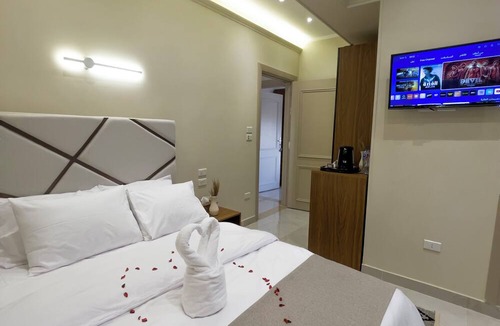 Kafrat al Jabal Hotel | Akhnaton Pyramids View