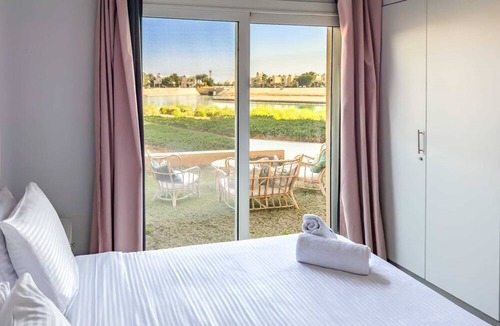 El Gouna Apartment | Xuru Stays I The 2bdr Warmhearted Waterside Apt