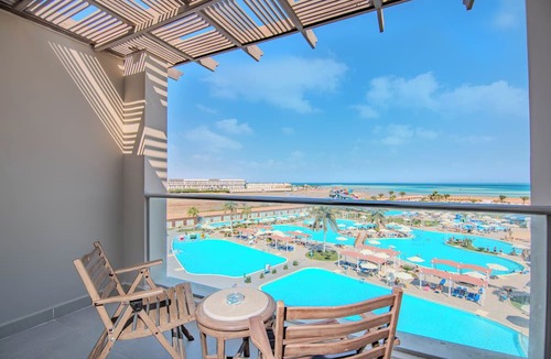 Al Ahyaa Hotel | SUNRISE Alora Aqua Park Resort