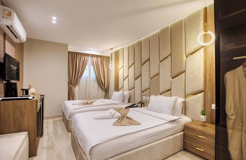 Giza Hotel | Golden Palm Hotel