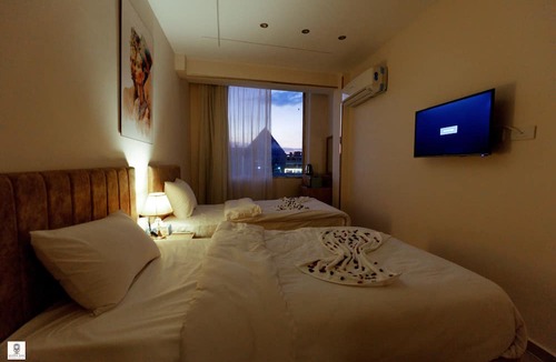 Oula Hotel | Queen Ash Pyramids View INN