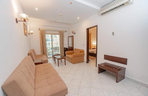 Sheraton Road -Sakkala Hotel | Minamark Resort & Spa, for families & couples only