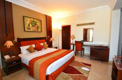 Luxor Hotel | Aracan Eatabe Luxor Hotel
