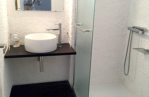 Chalcis Apartment | Homerez - 50 m away from the beach! Spacious appartement for 8 ppl. at Anthidona