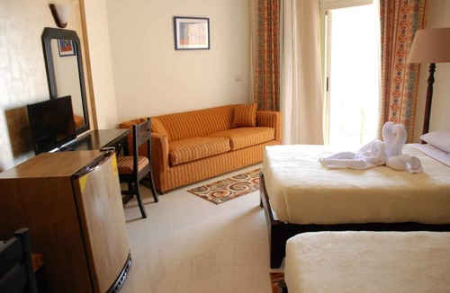 Ad-Dukhaylah Hotel | Royal Sea View
