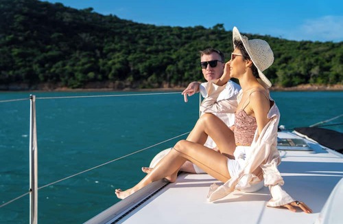 Pasalimani Boat Rental | Sun-Kissed Sailing Adventure in Islas Sarónicas