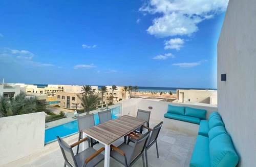 El Gouna Apartment | Xuru Stays I Homestyle 3BR Penthouse Pool & Beach View