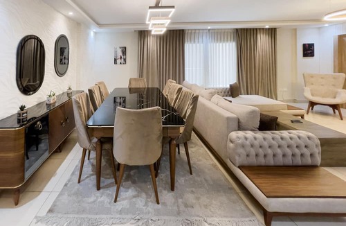 Heliopolis Apartment | Xuru Stays I Ocean Blue - 5 Min to Airoprt