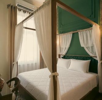 Abdin Apartment | Luxury French Colonial Boutique 3 Bedrooms Apartment in Downtown
