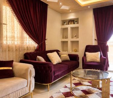 Pyramids Gardens Apartment | Great Pyramids View 3BR Luxury Apartment & Balcony